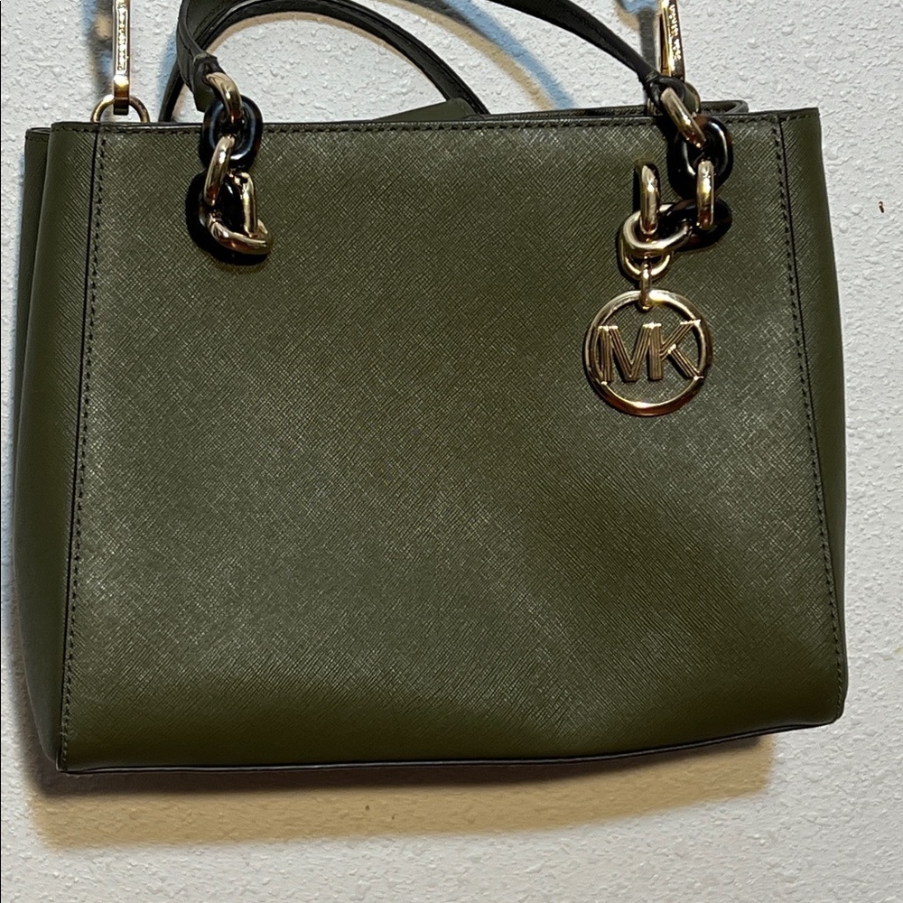 Michael Kors Sofia Medium Satchel Crossbody Purse